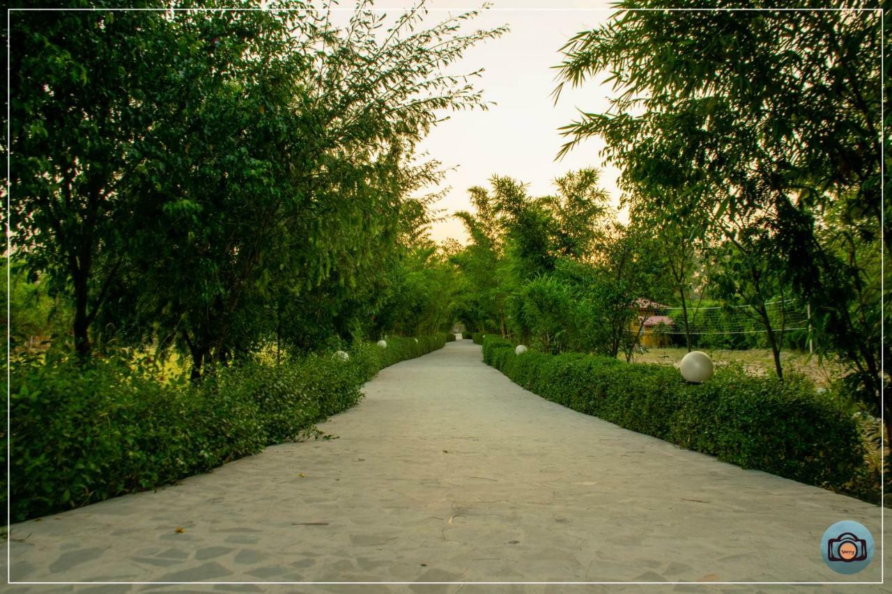 Aura Corbett Resort Jim Corbett National Park Exterior foto